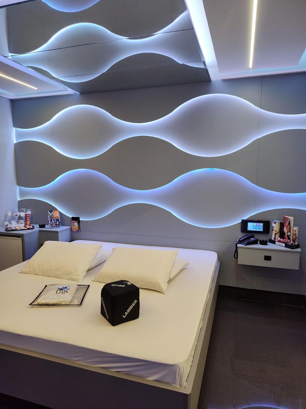 Eros Love hotel *