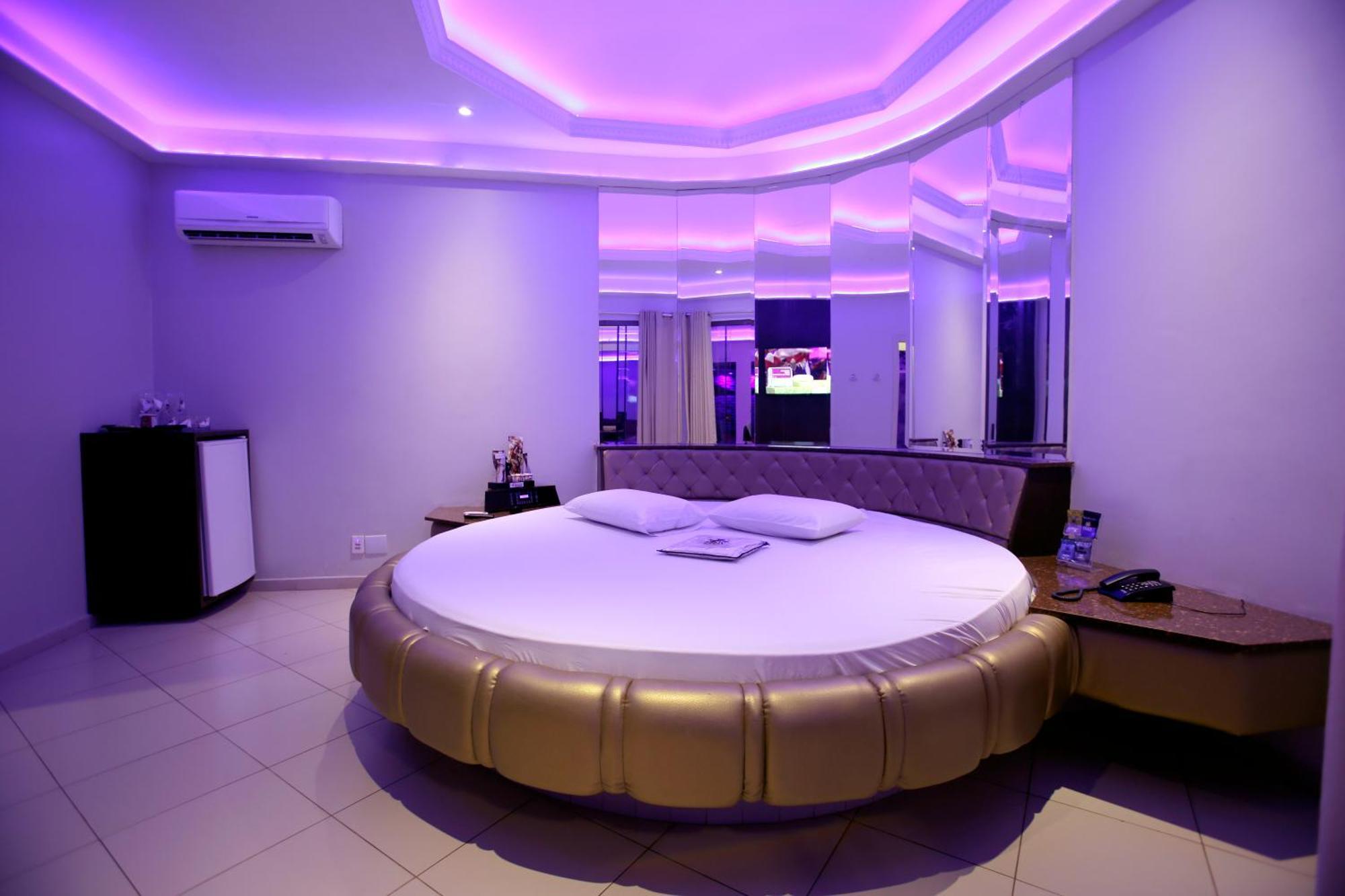 Eros Love hotel *