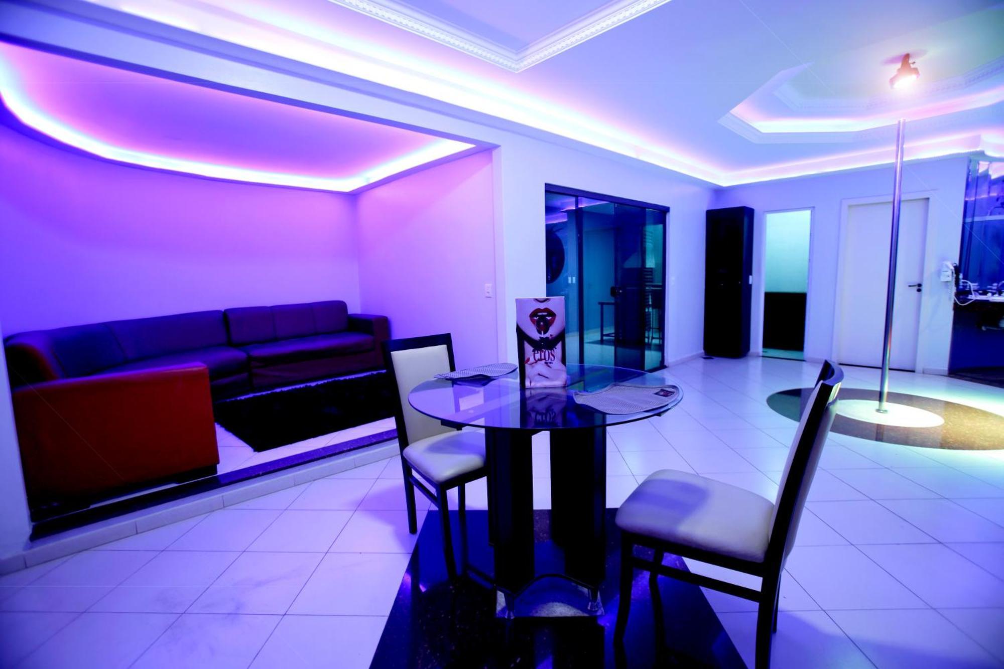Love hotel Eros *