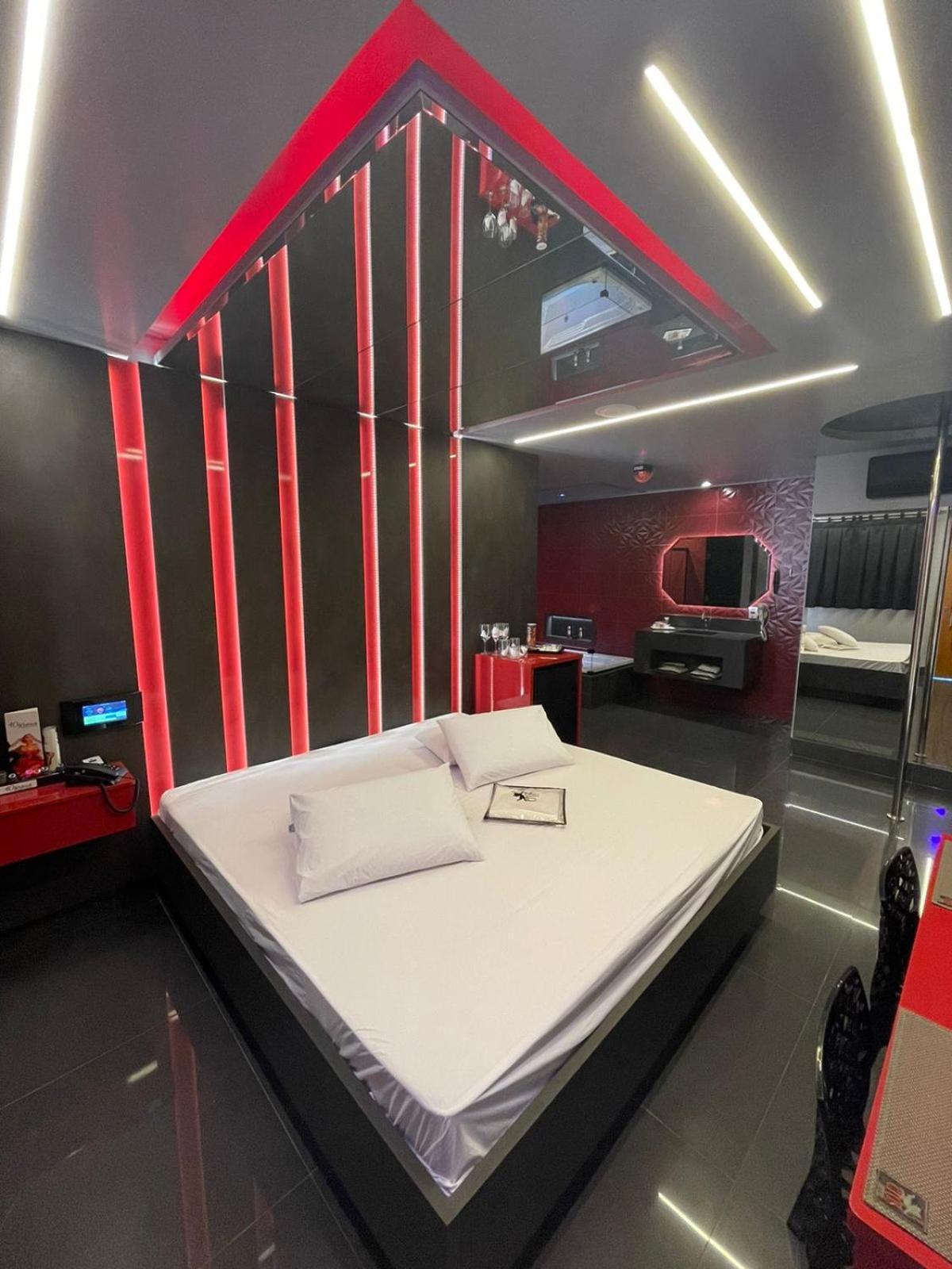 Love hotel Eros *